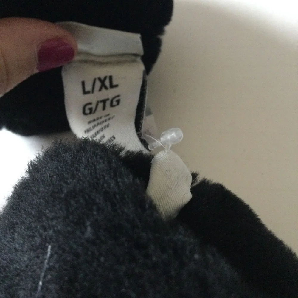 UGG CONVERTIBLE FLIP MITTENS FINGERLESS GLOVES SHEEPSKIN BLACK GRAFFITI L/XL NEW